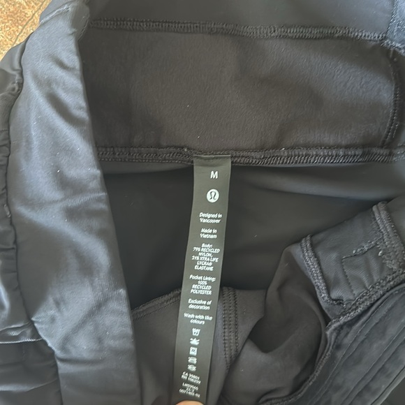 LULU LEMON JOGGERS - Picture 3 of 5